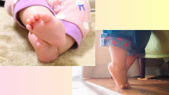 赤ちゃんの足の画像